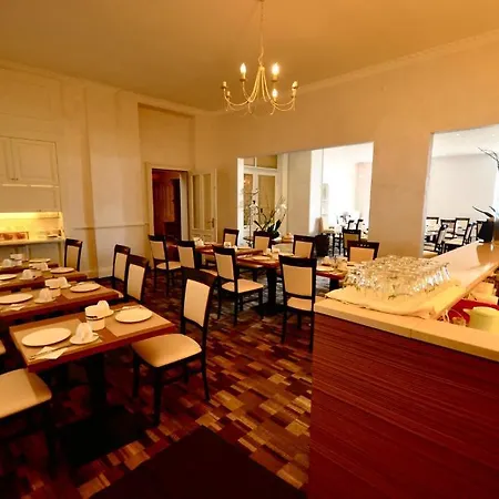 酒店 辉煌酒店 3*