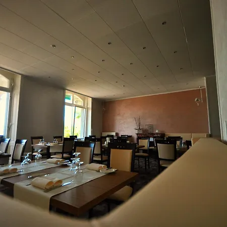 Splendid Монтрё